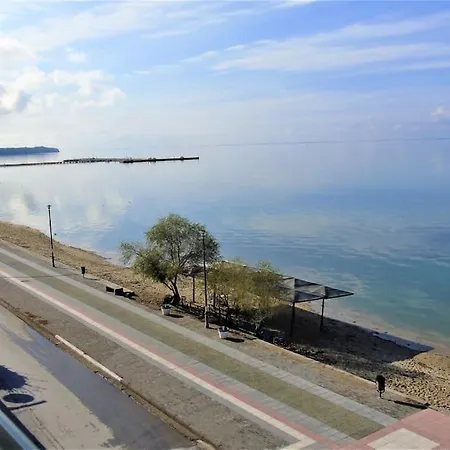Perea Sea View Apartment *